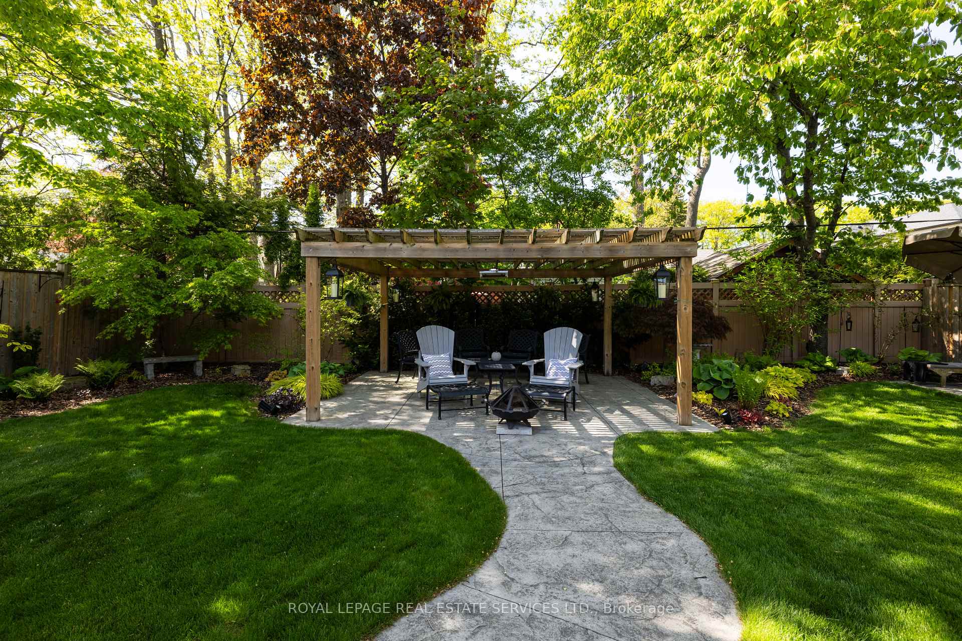 23 Glenmanor Drive