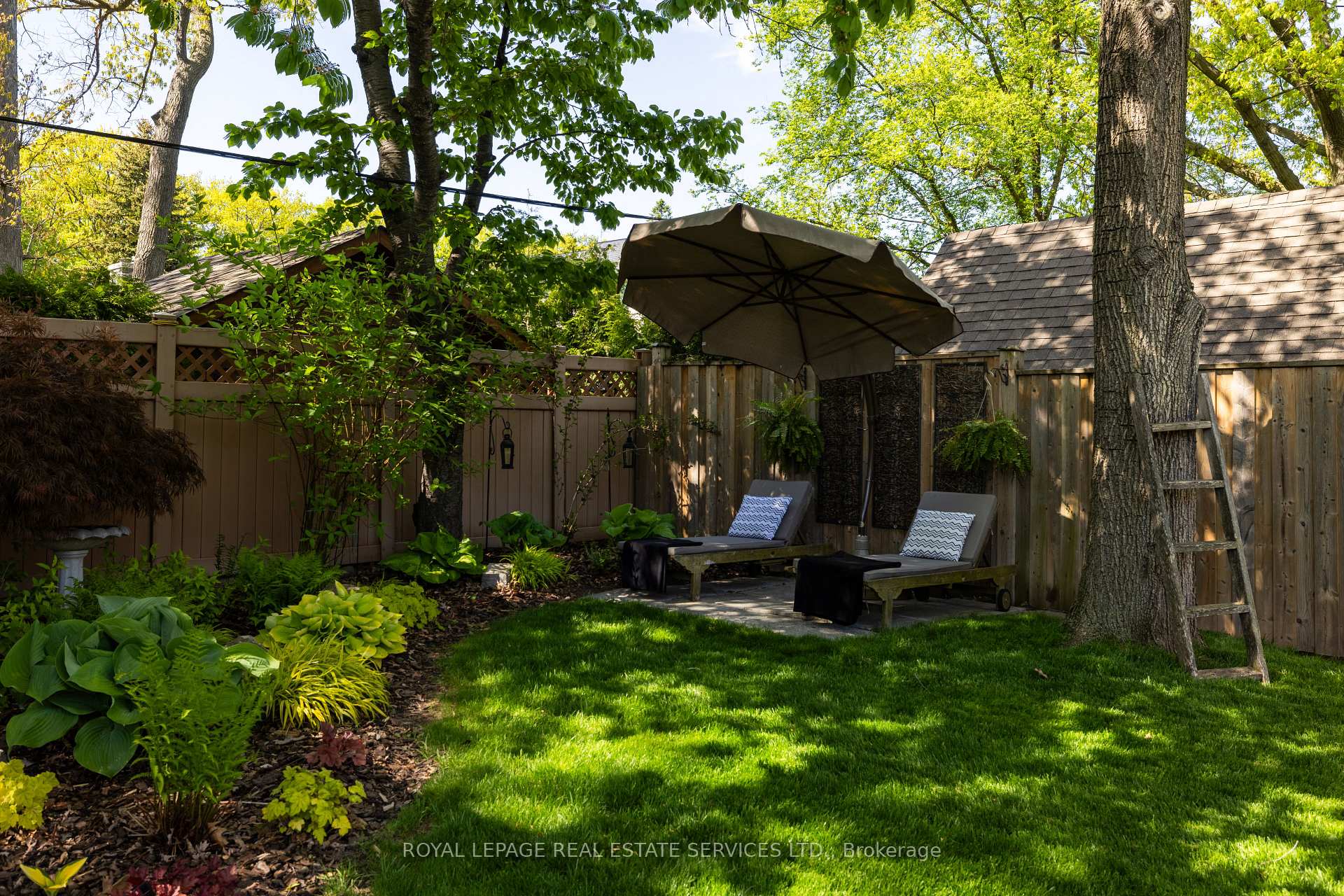 23 Glenmanor Drive