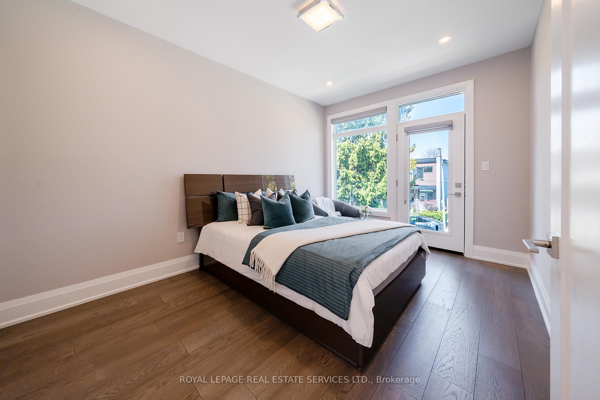 25A Tecumseth Avenue
