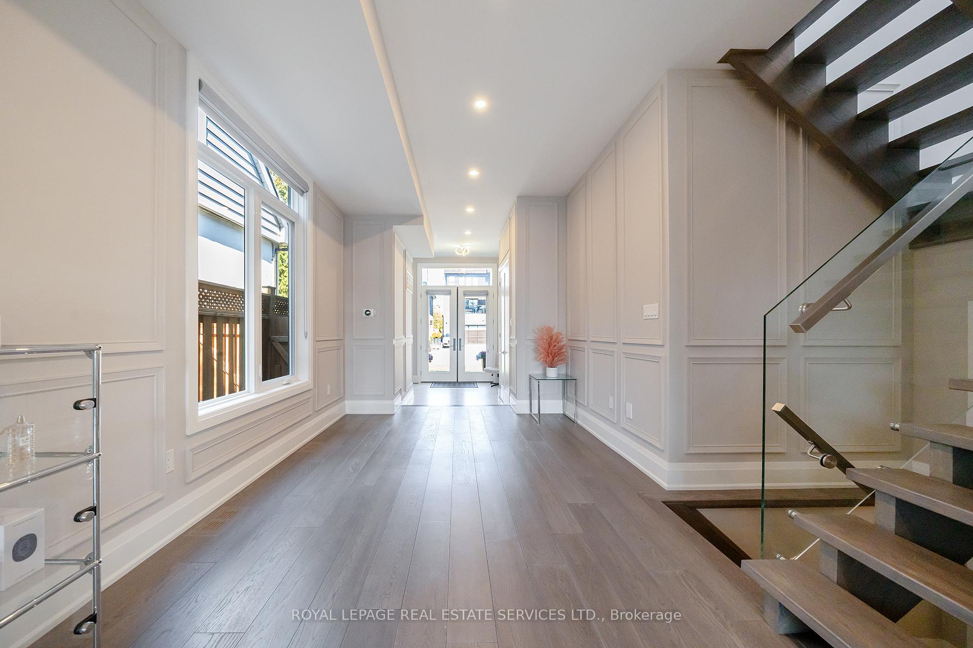 25A Tecumseth Avenue