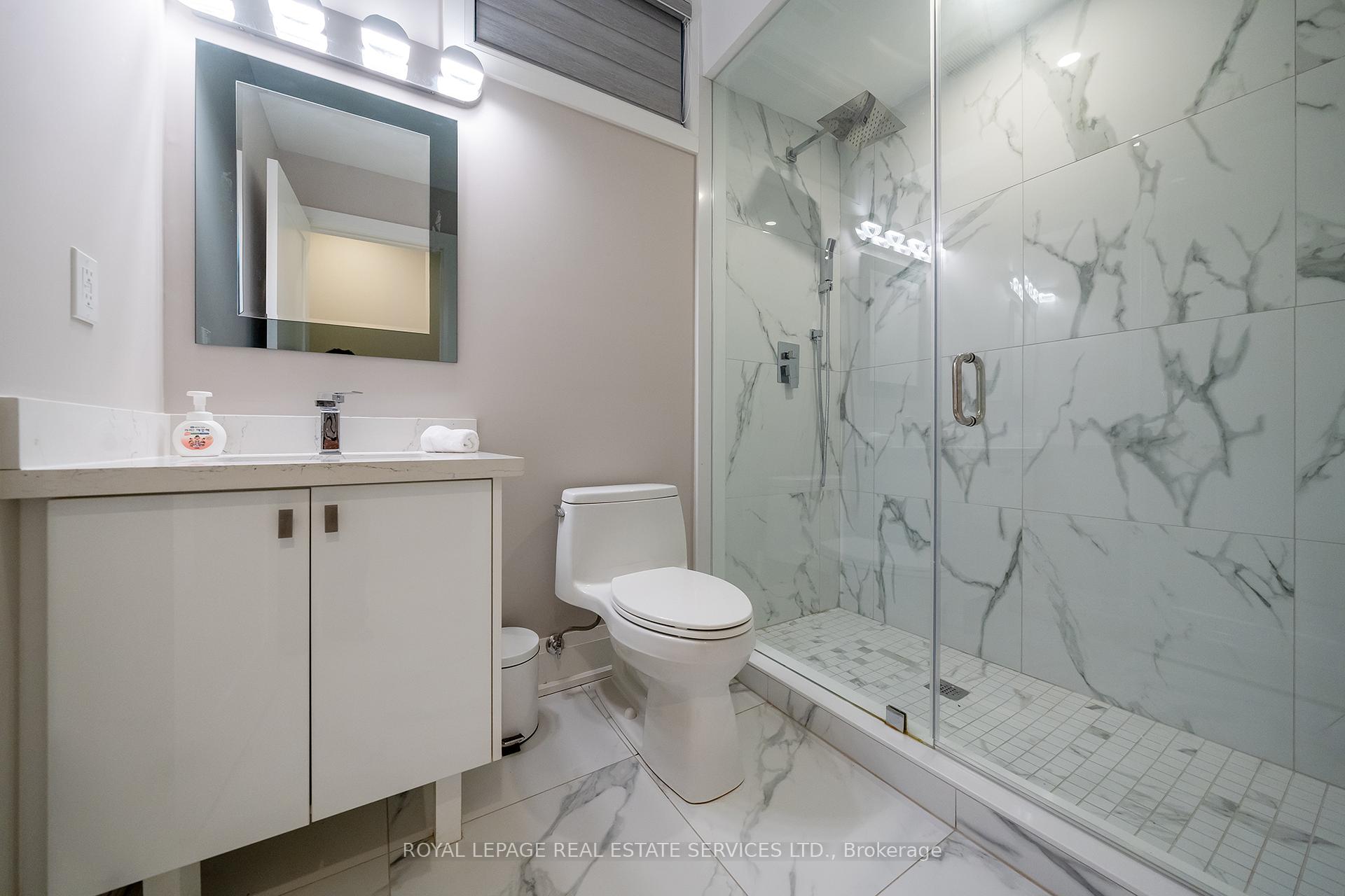 25A Tecumseth Avenue