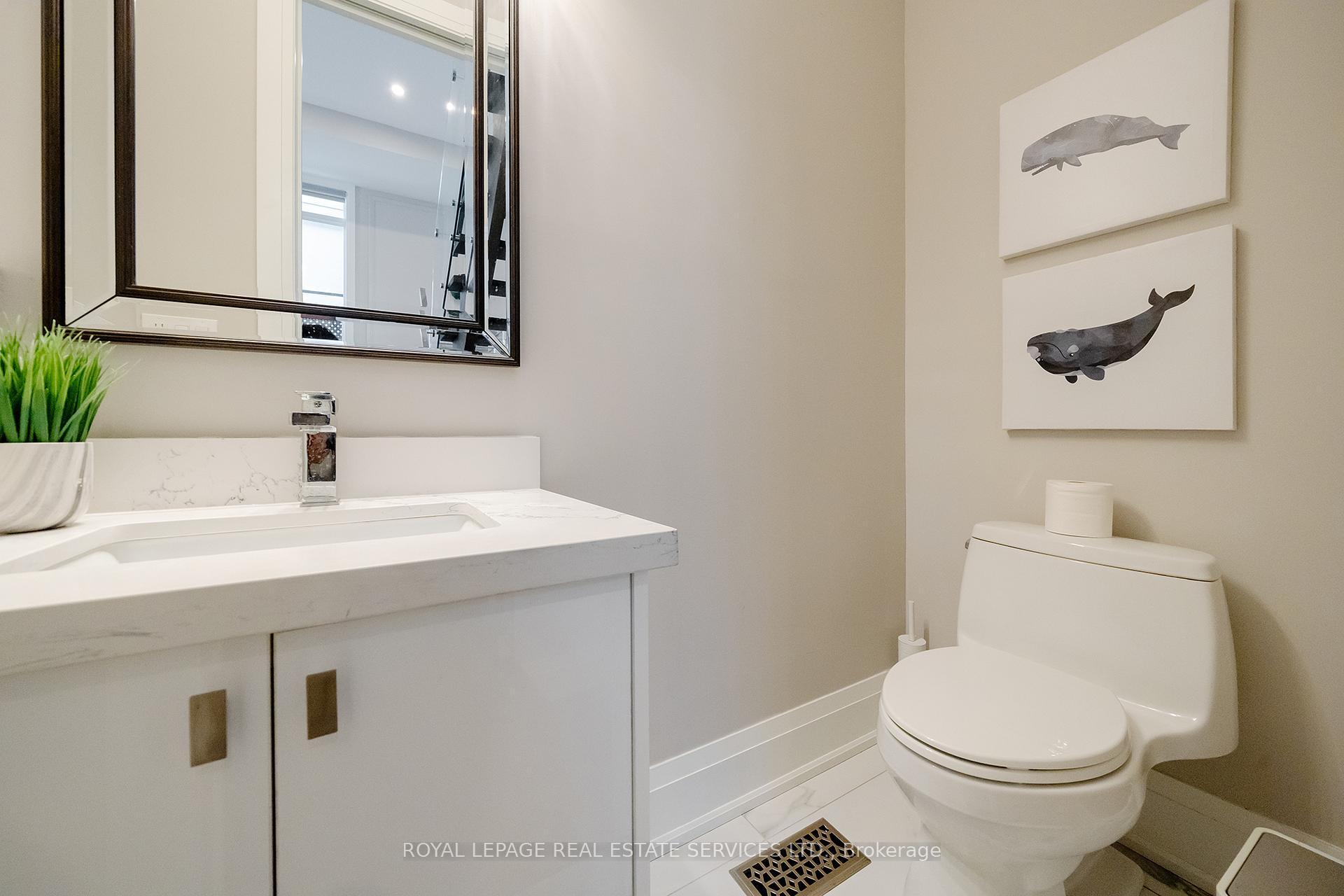 25A Tecumseth Avenue