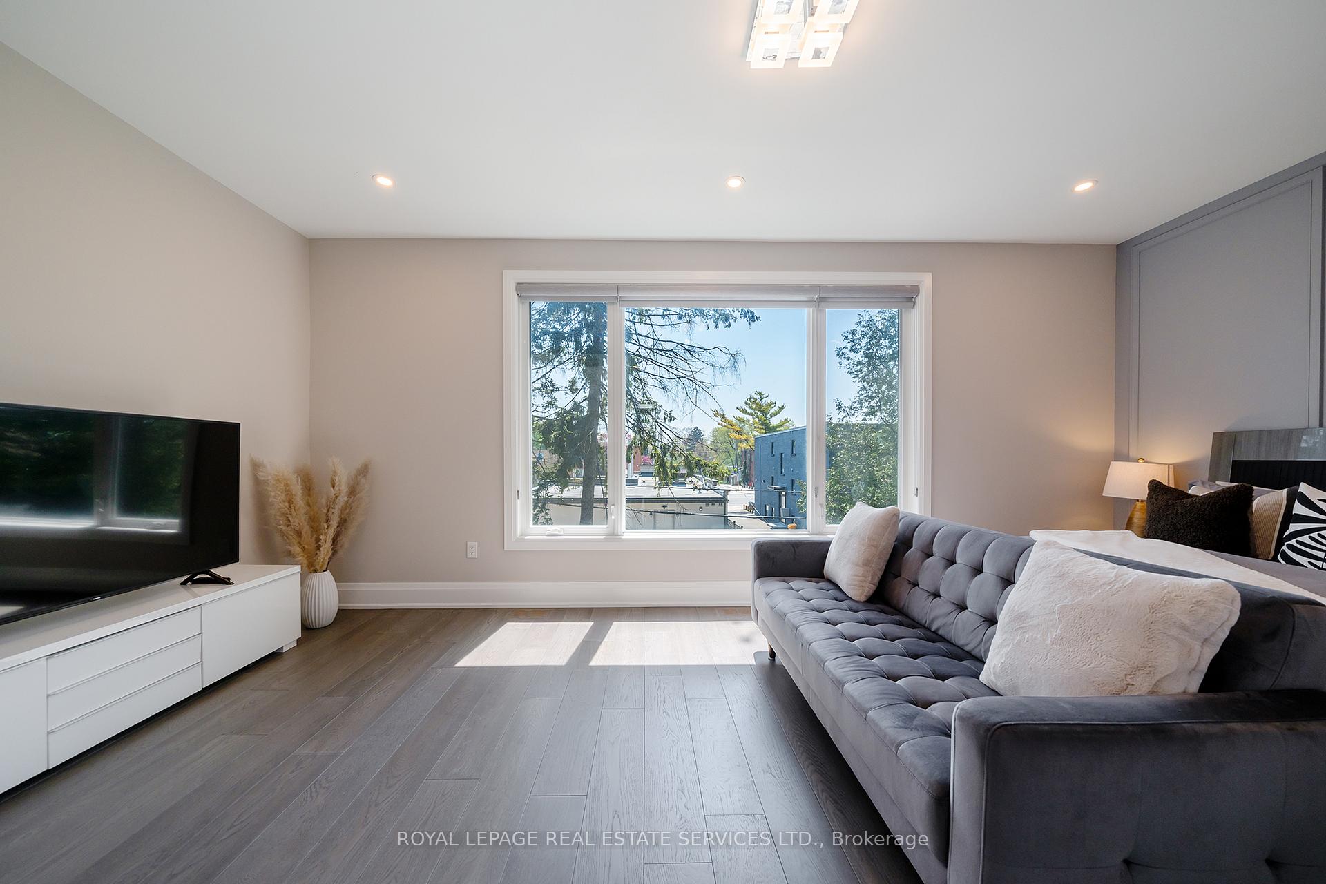 25A Tecumseth Avenue