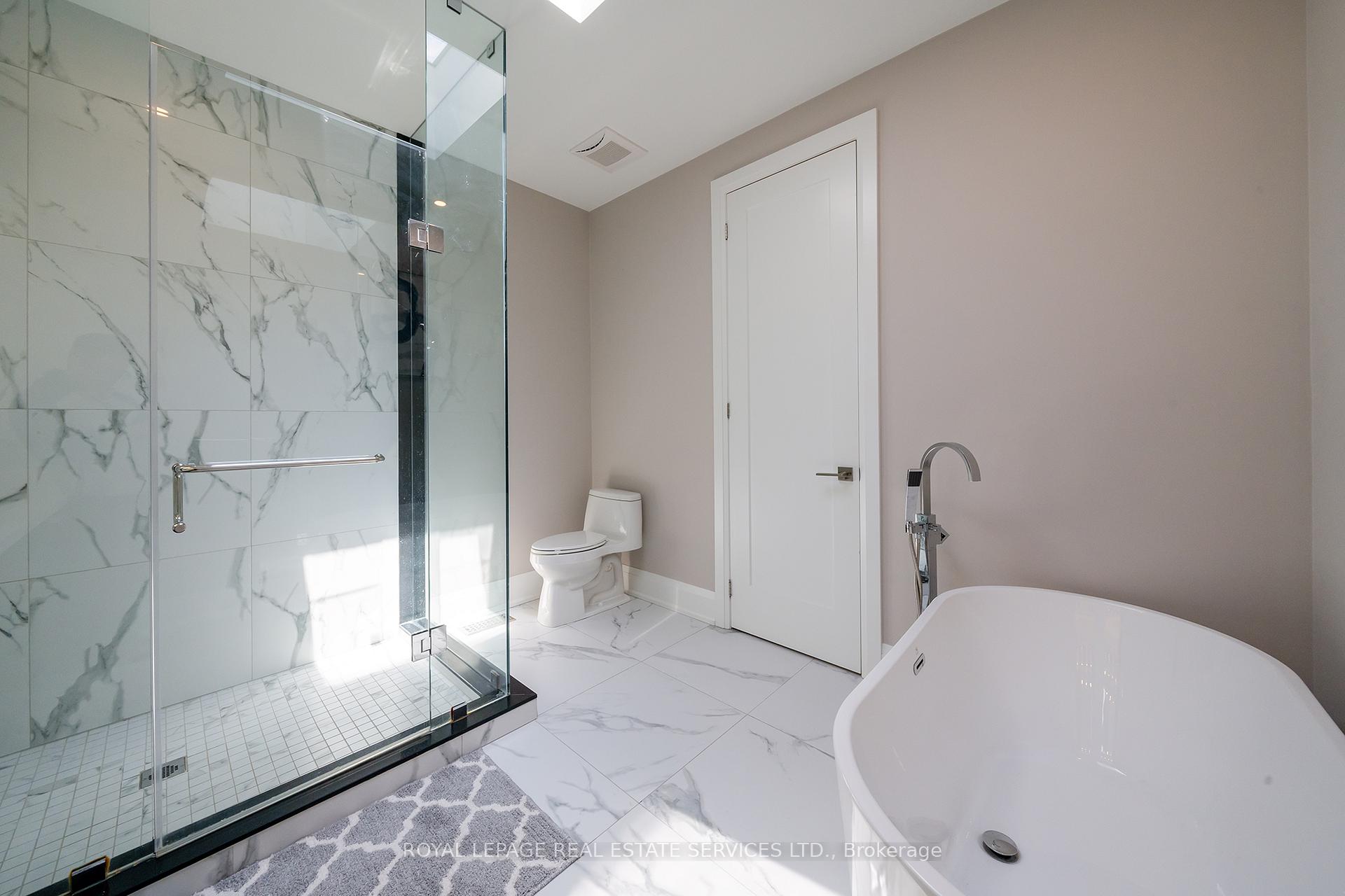 25A Tecumseth Avenue