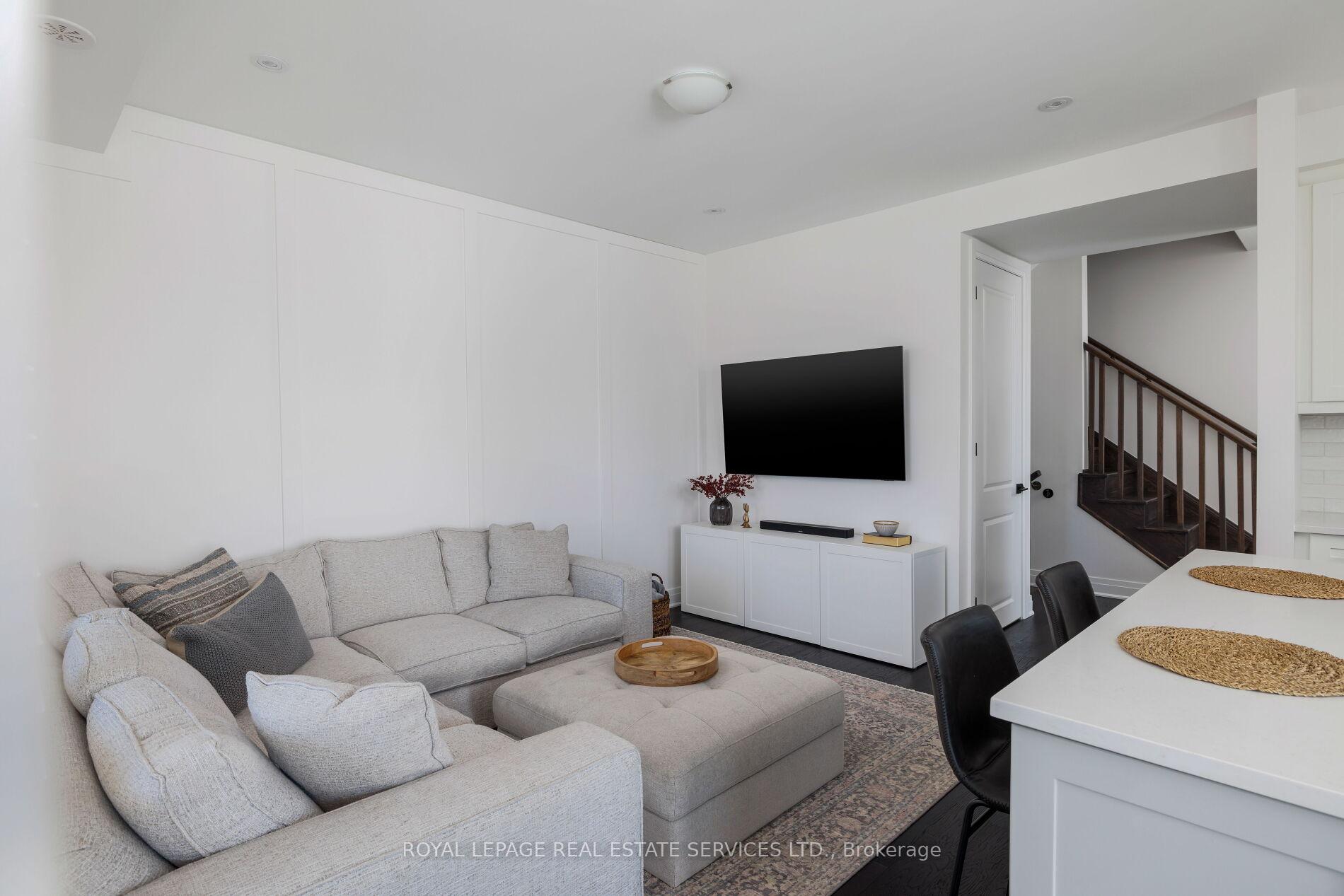 1317 Leriche Way 86