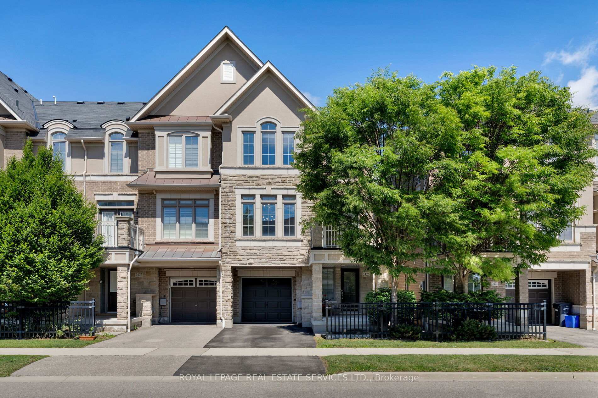 2425 Greenwich Drive
