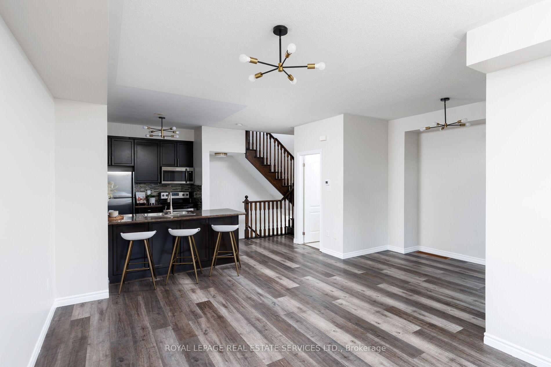 2425 Greenwich Drive