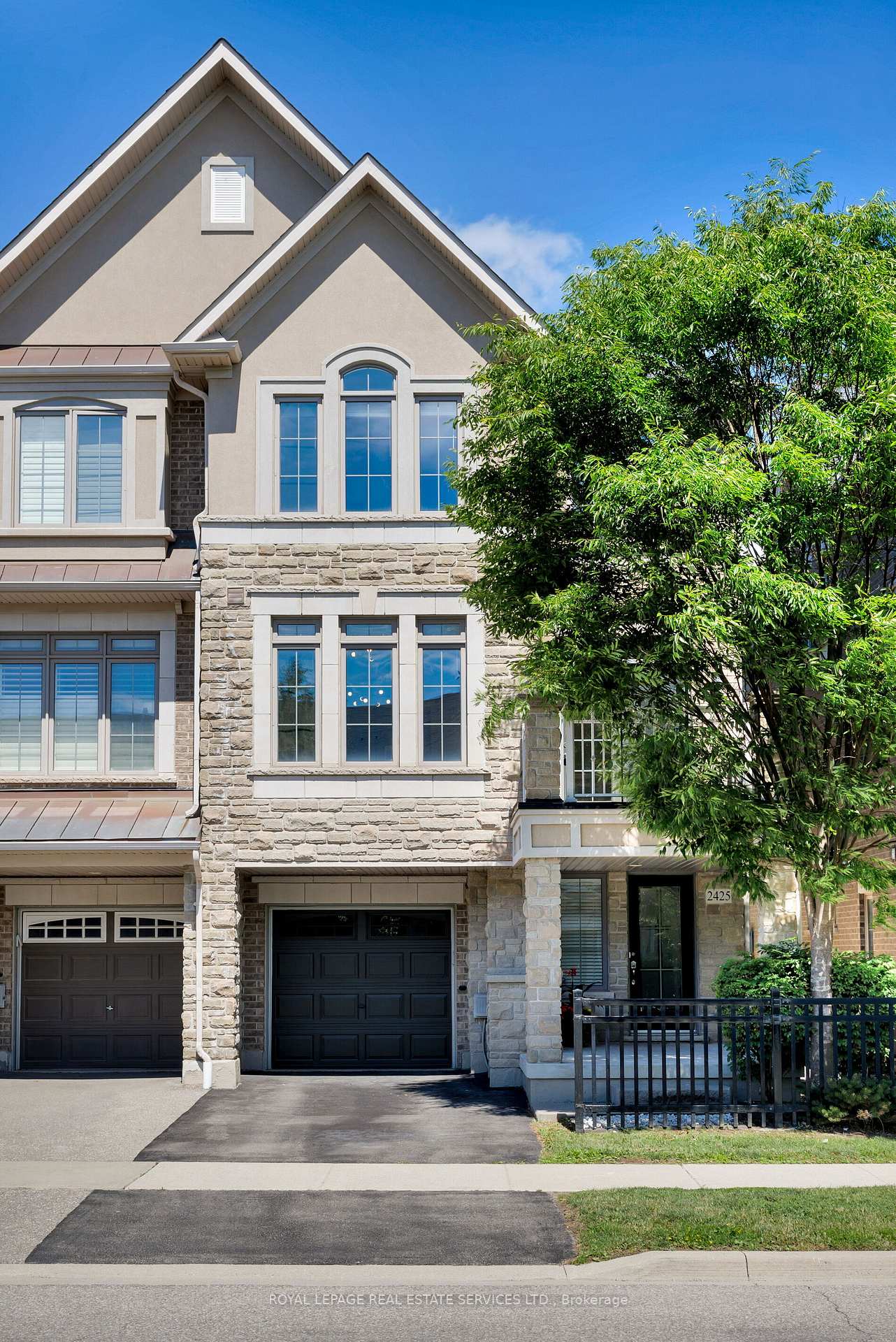 2425 Greenwich Drive