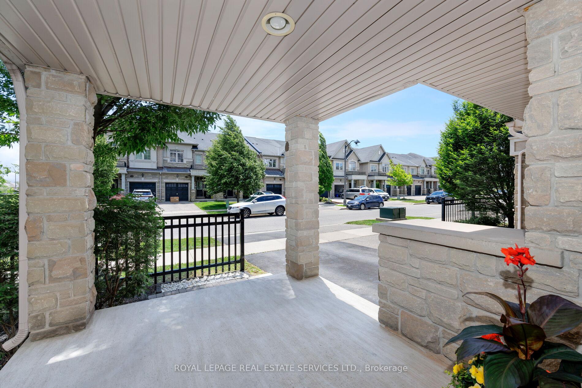 2425 Greenwich Drive