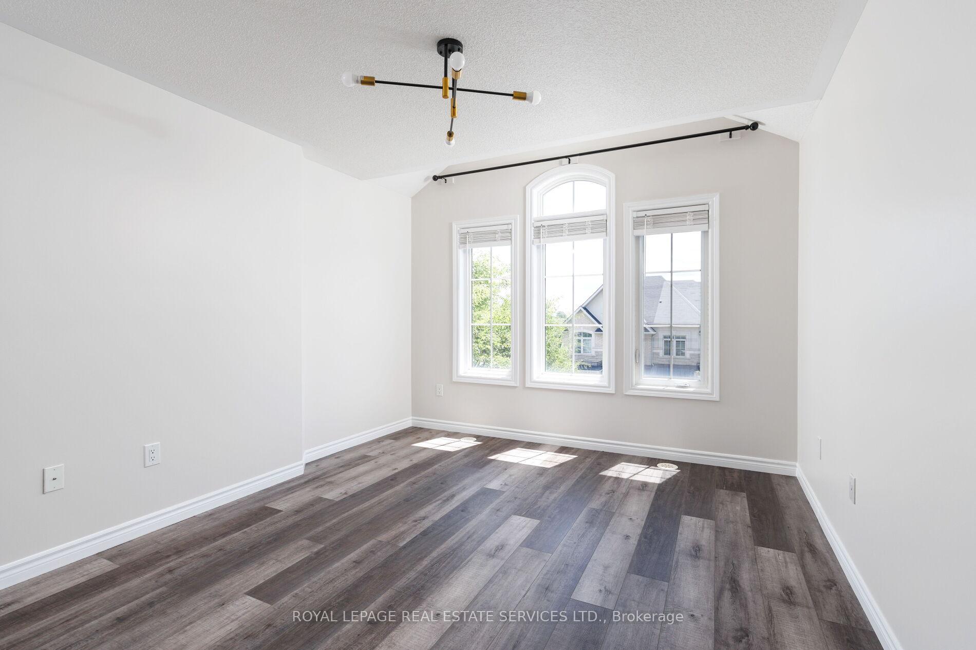 2425 Greenwich Drive
