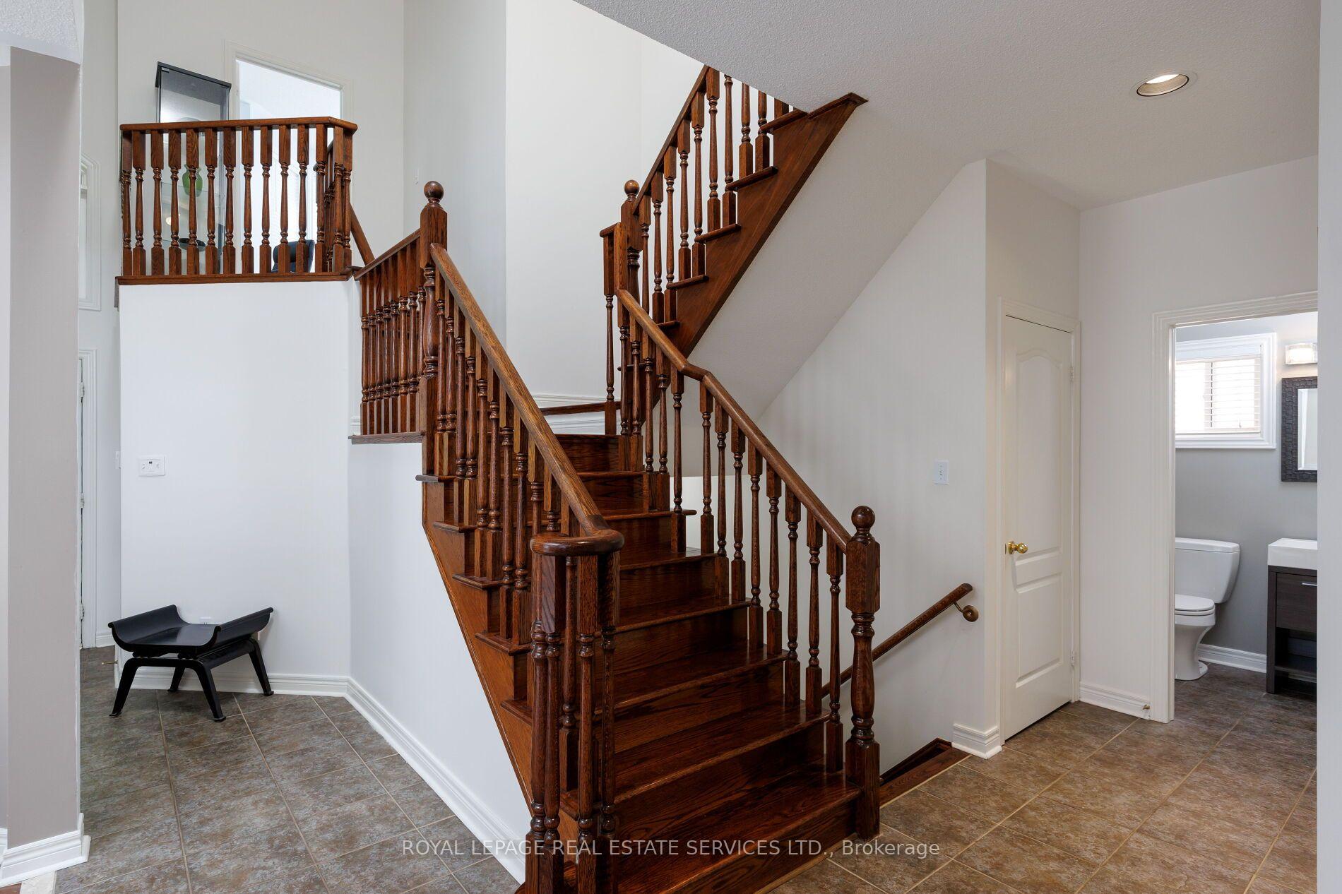 2190 Kingsridge Drive