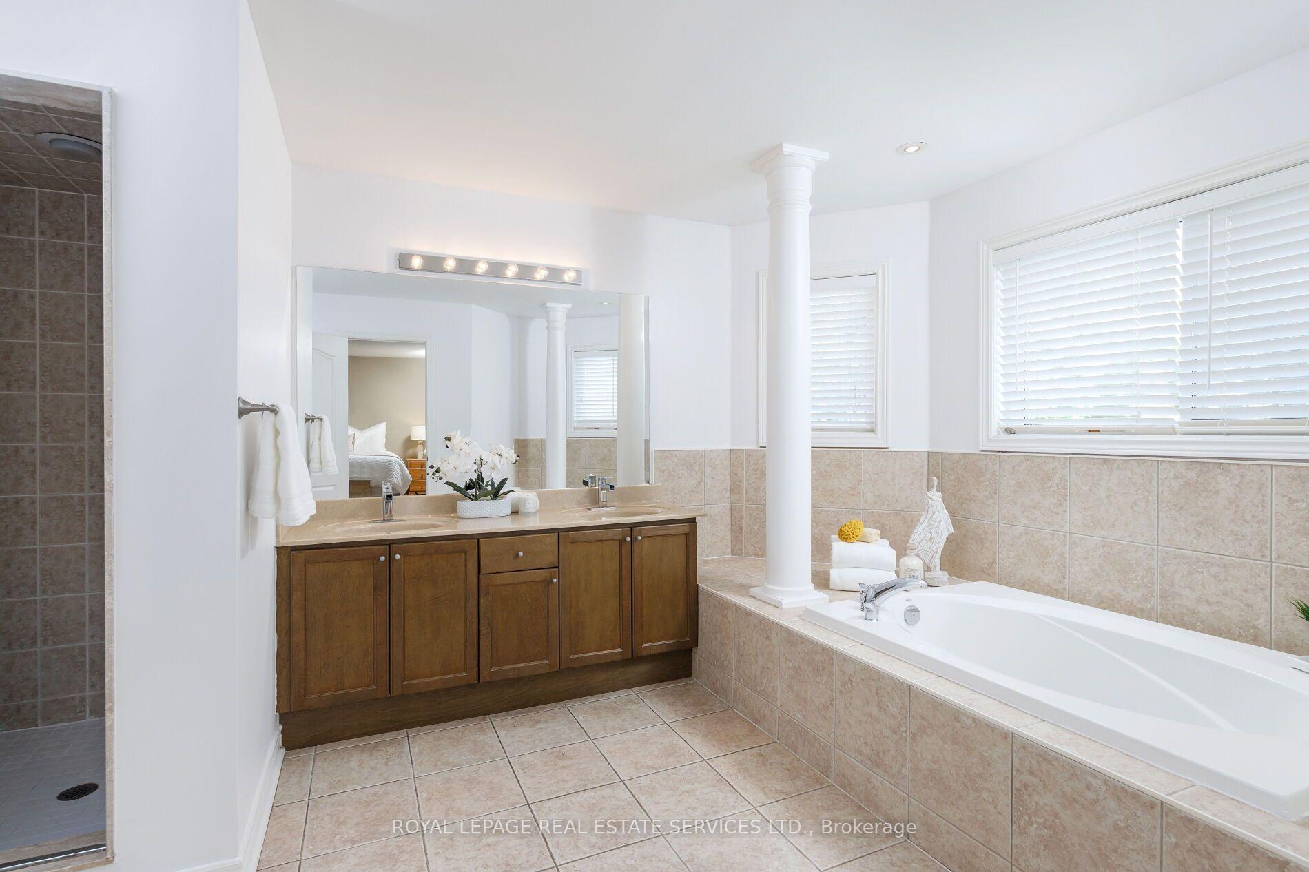 2190 Kingsridge Drive
