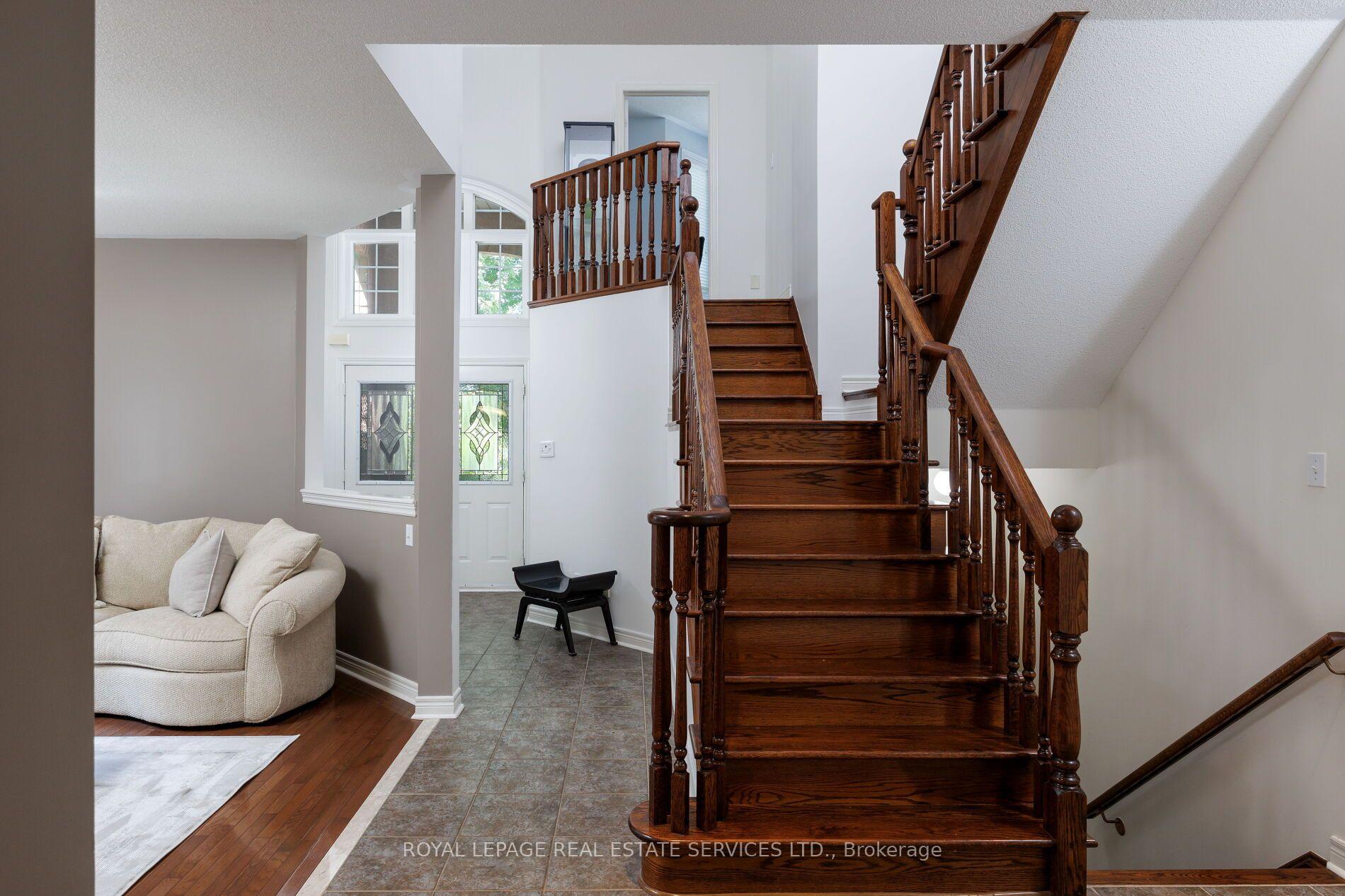 2190 Kingsridge Drive