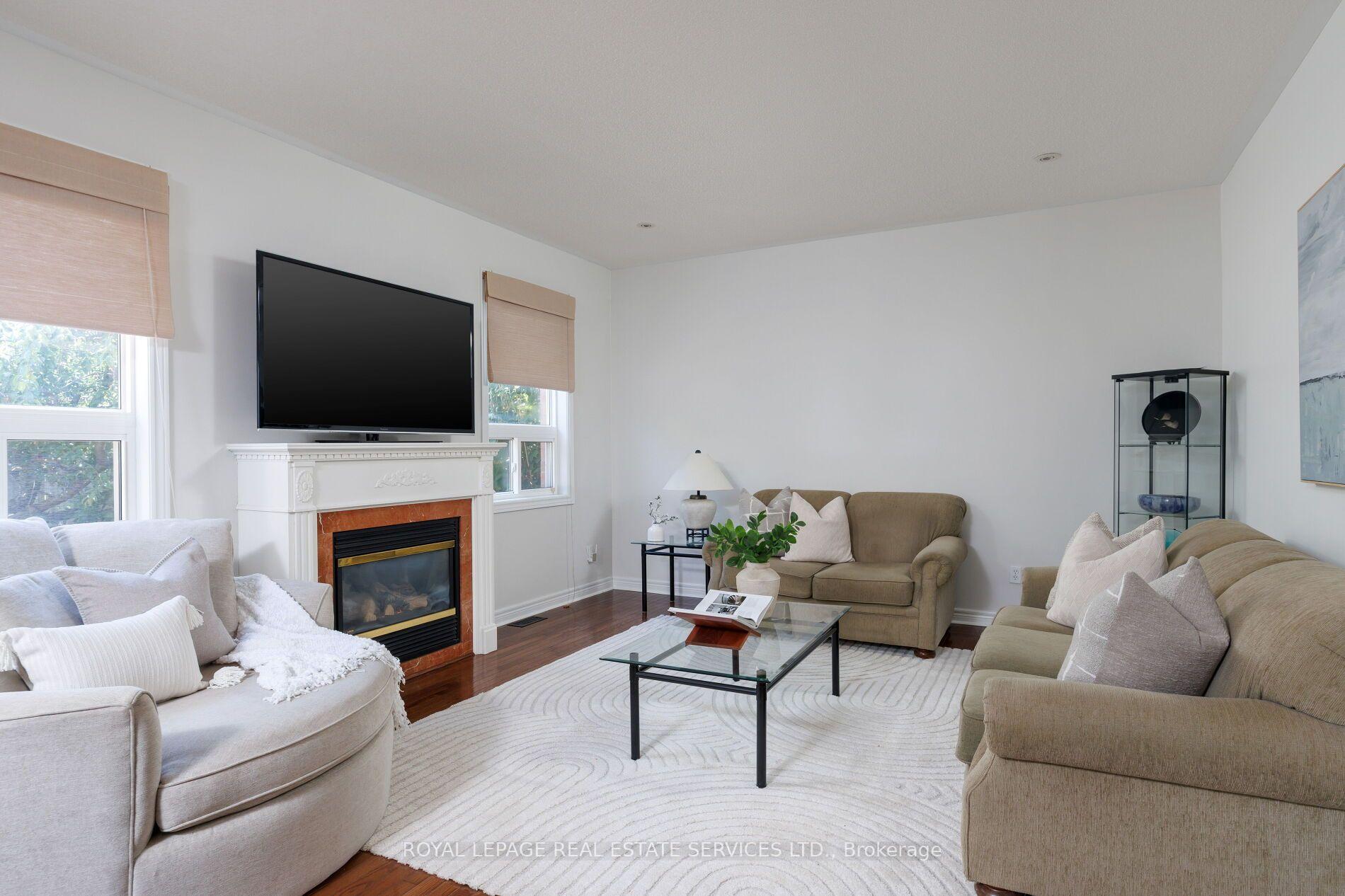 2190 Kingsridge Drive