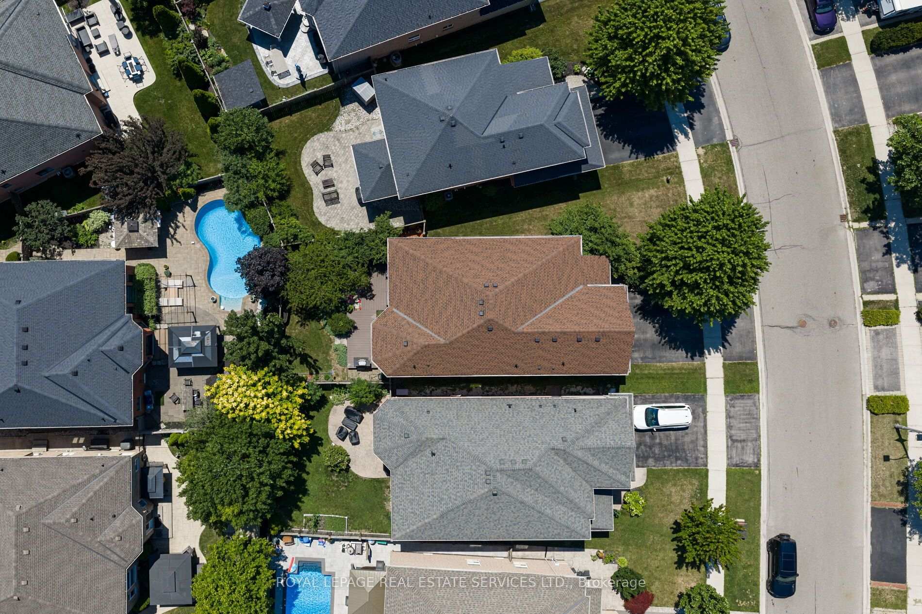 2190 Kingsridge Drive