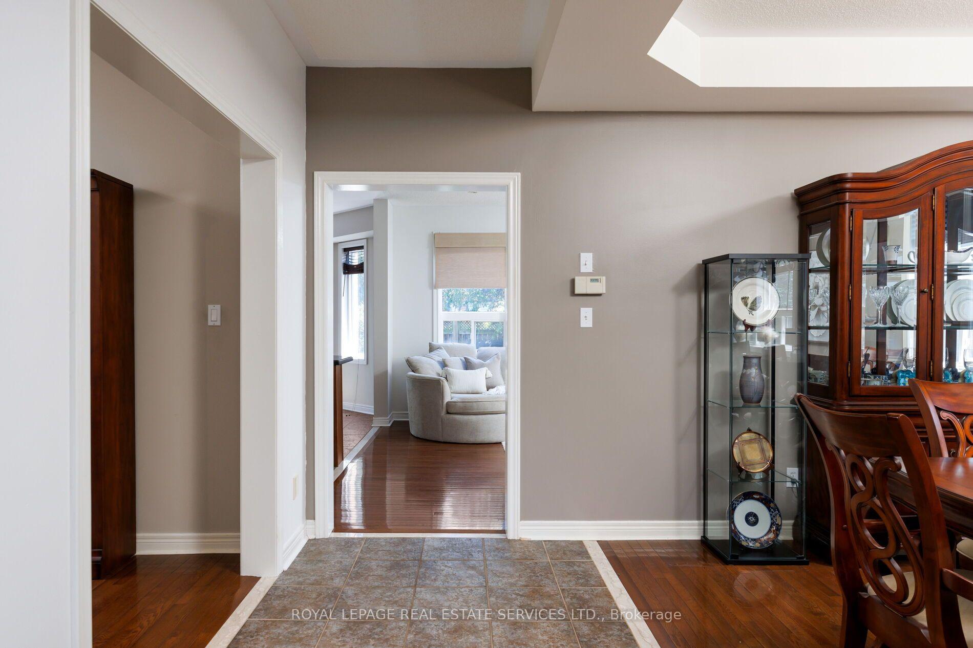 2190 Kingsridge Drive
