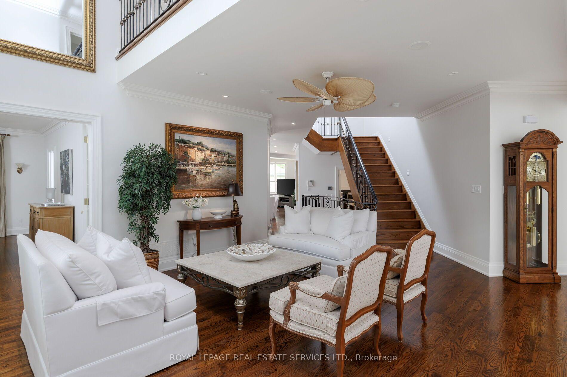 70 Shorewood Place