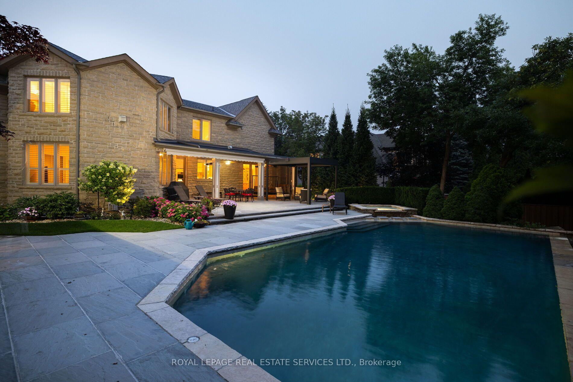 70 Shorewood Place