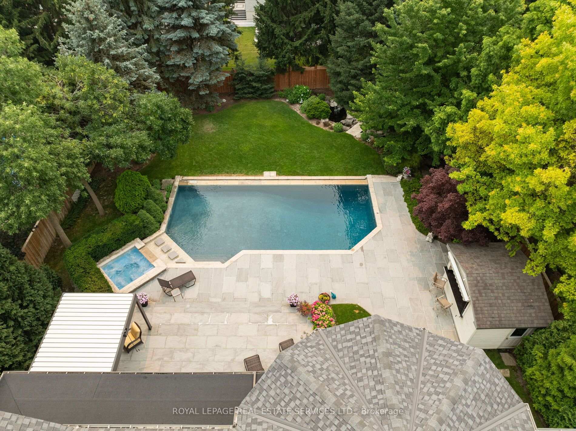70 Shorewood Place
