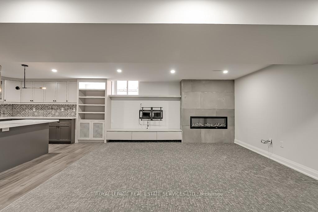 2596 North Ridge Trail