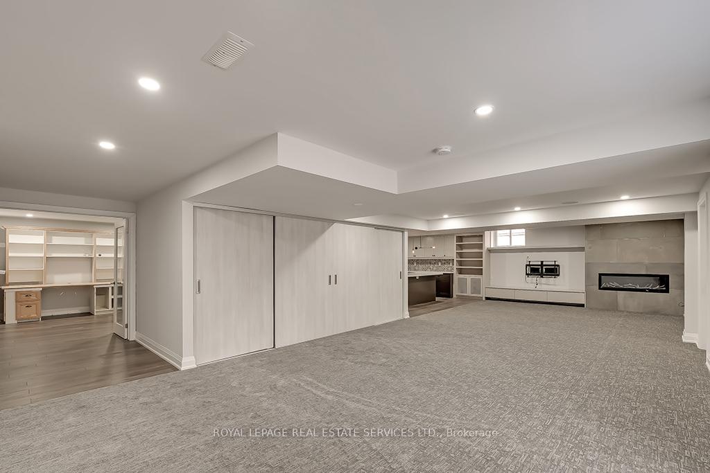 2596 North Ridge Trail