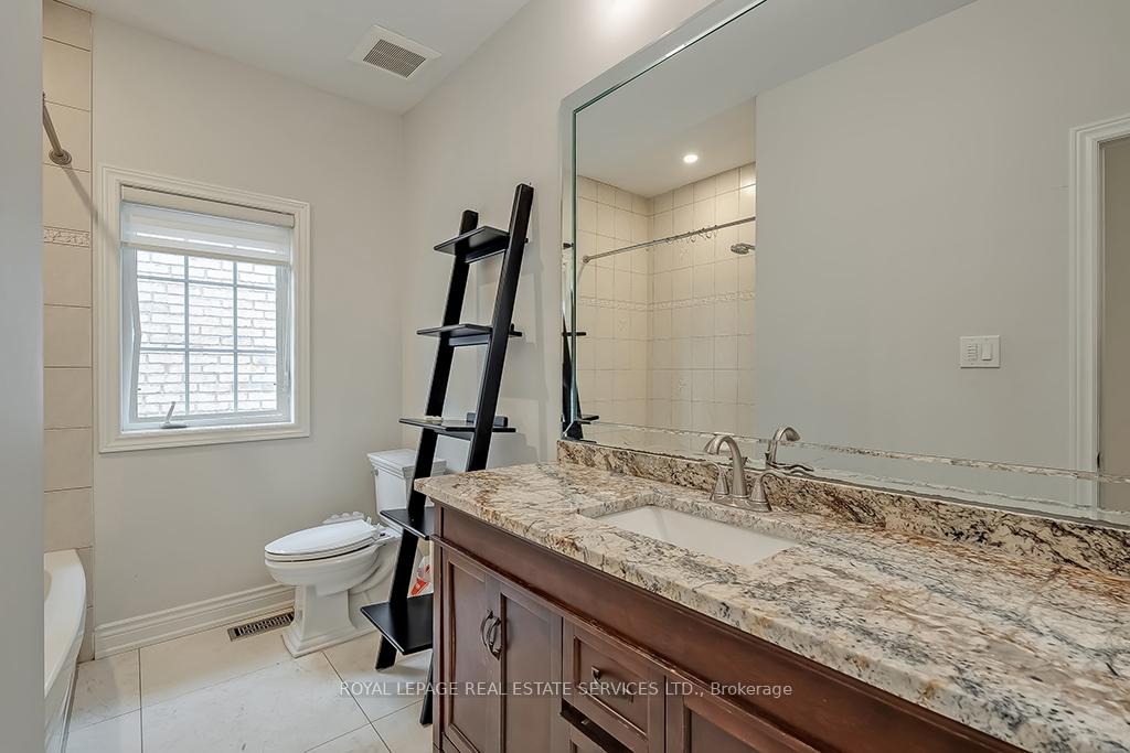 2596 North Ridge Trail