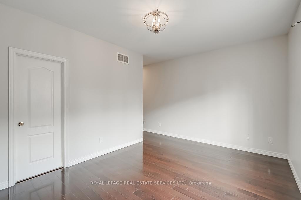 2596 North Ridge Trail