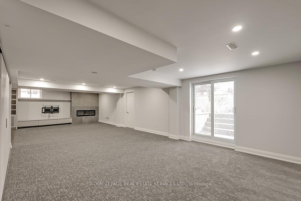 2596 North Ridge Trail