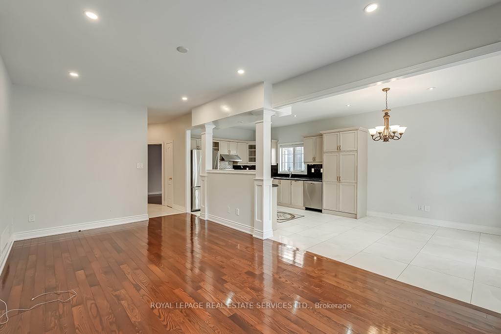 2596 North Ridge Trail