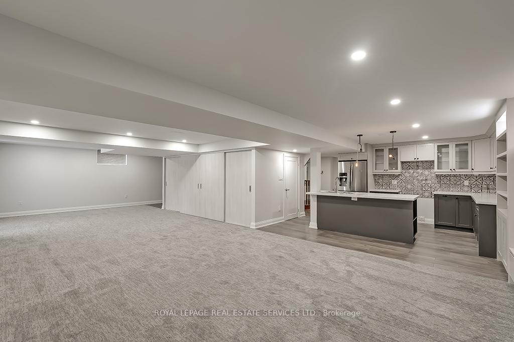 2596 North Ridge Trail