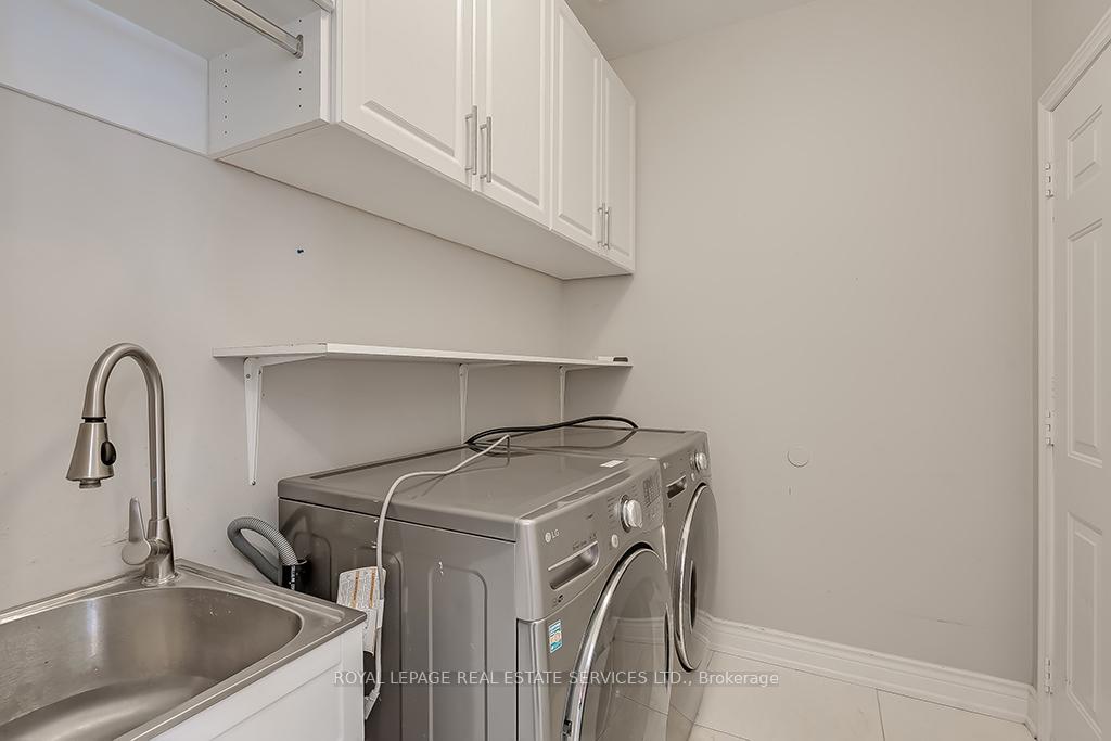 2596 North Ridge Trail