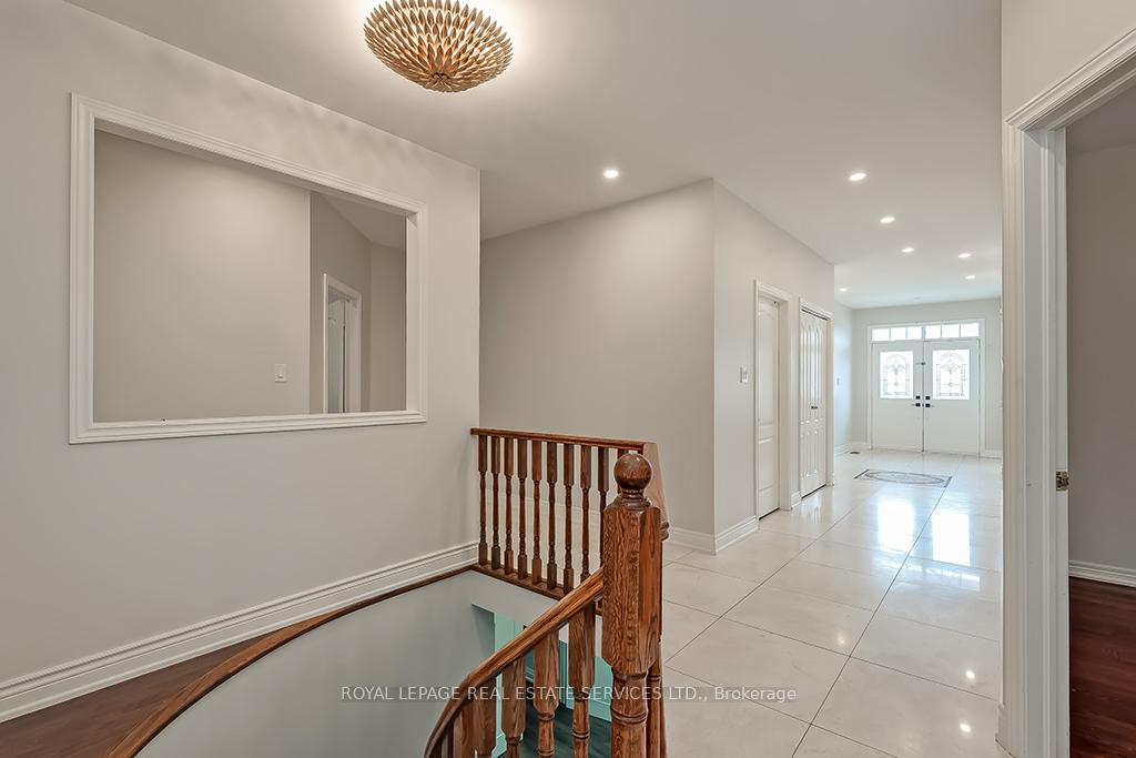 2596 North Ridge Trail