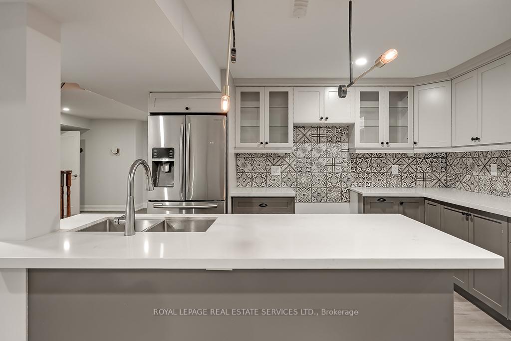 2596 North Ridge Trail