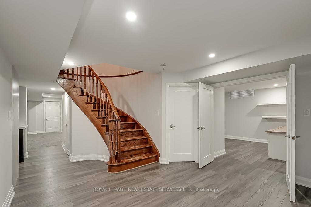 2596 North Ridge Trail