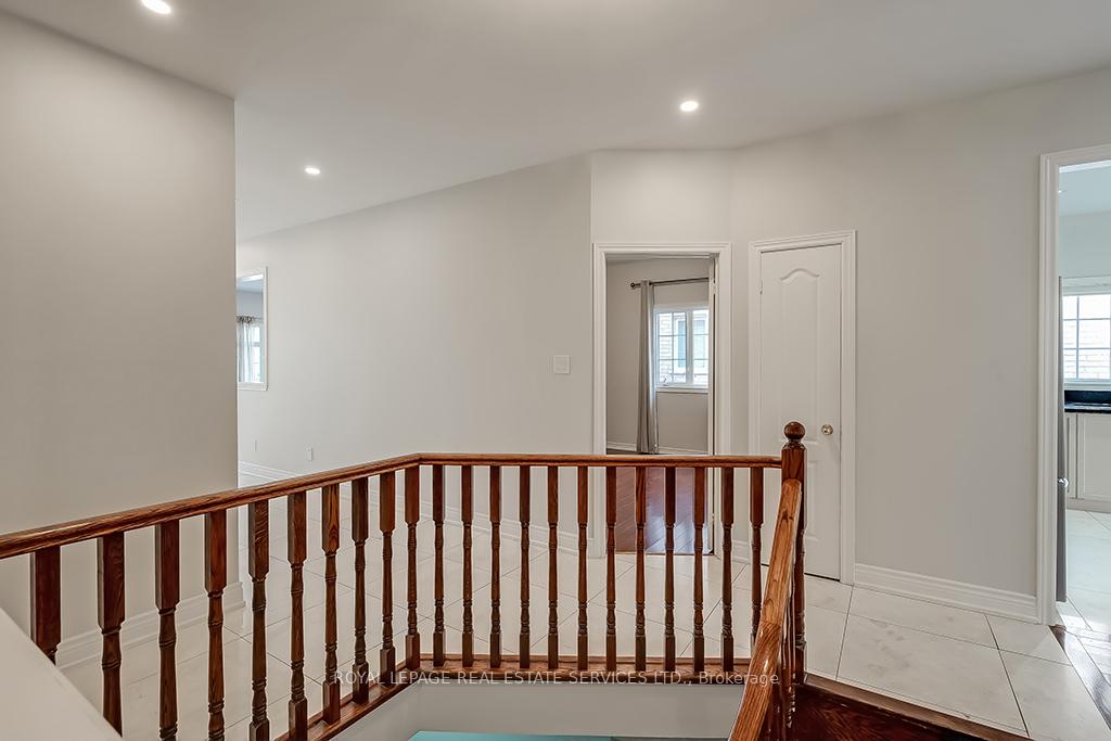 2596 North Ridge Trail