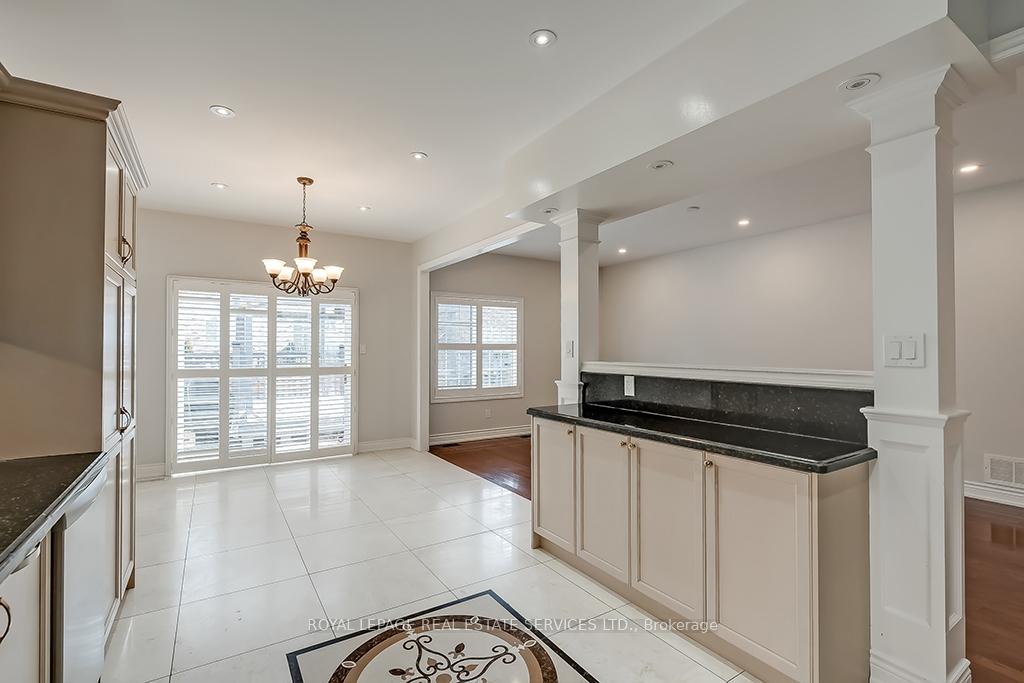 2596 North Ridge Trail