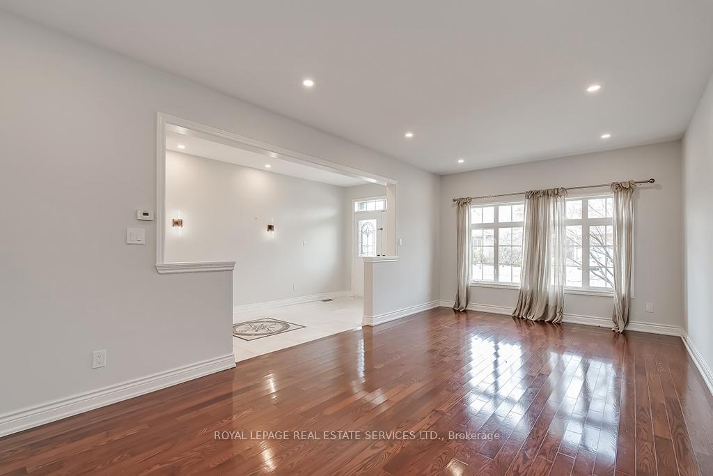 2596 North Ridge Trail