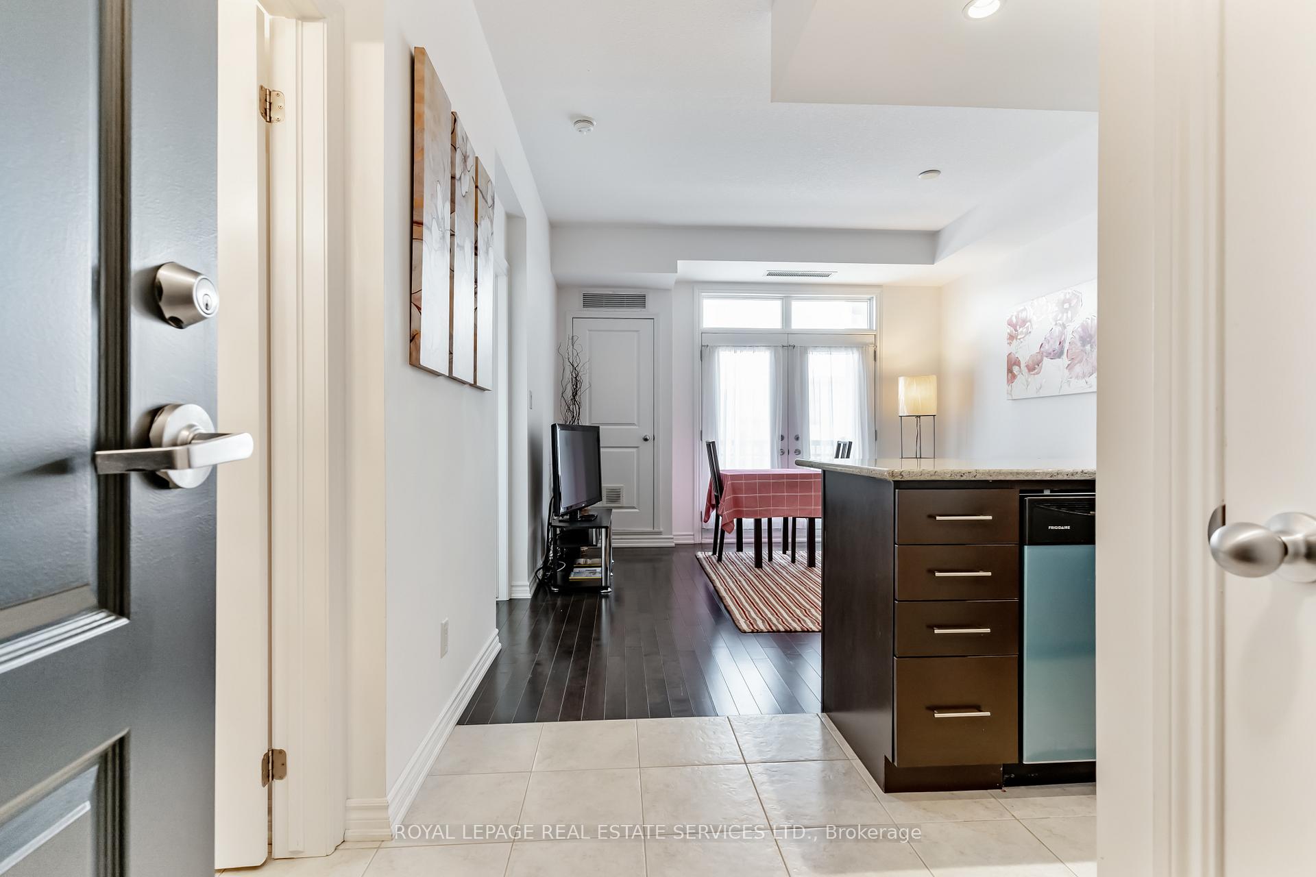 5327 Upper Middle Road 404