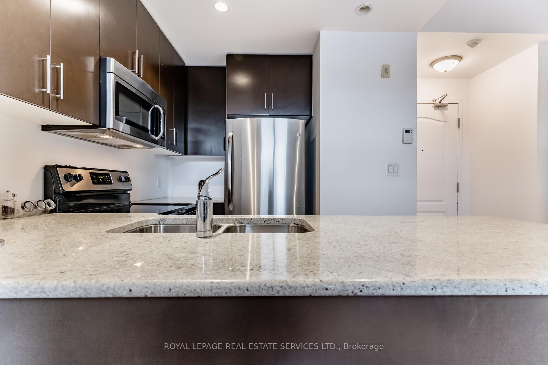 5327 Upper Middle Road 404