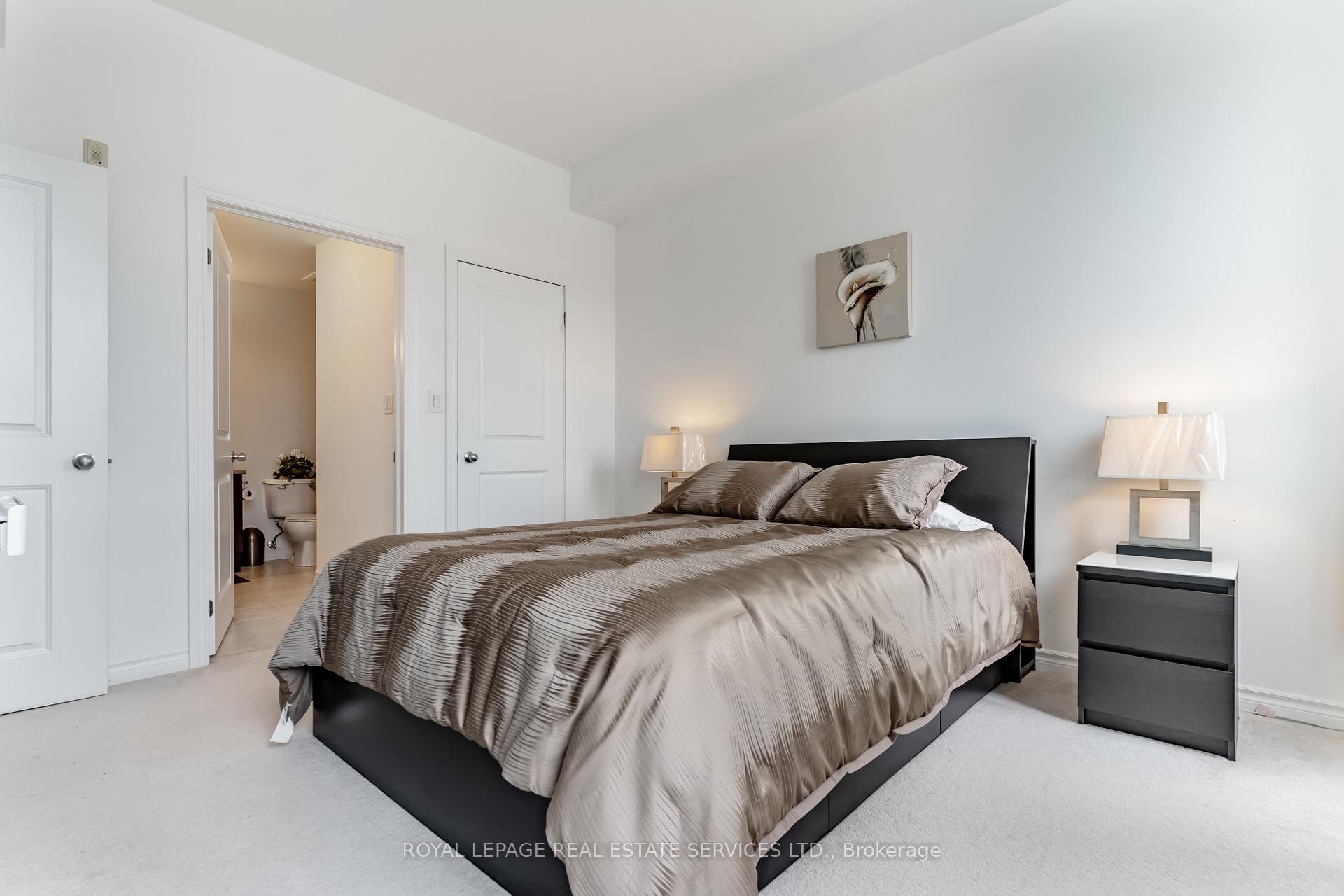 5327 Upper Middle Road 404