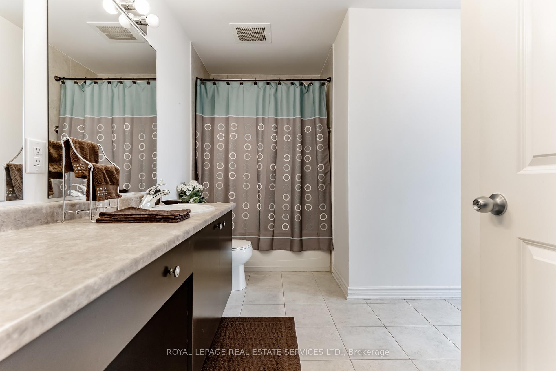 5327 Upper Middle Road 404