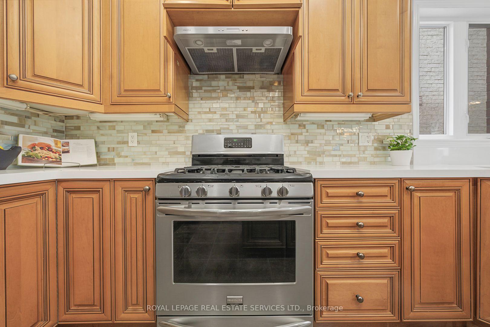 3368 Raspberry Bush Trail