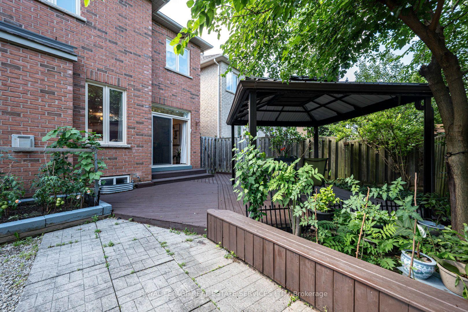 3368 Raspberry Bush Trail