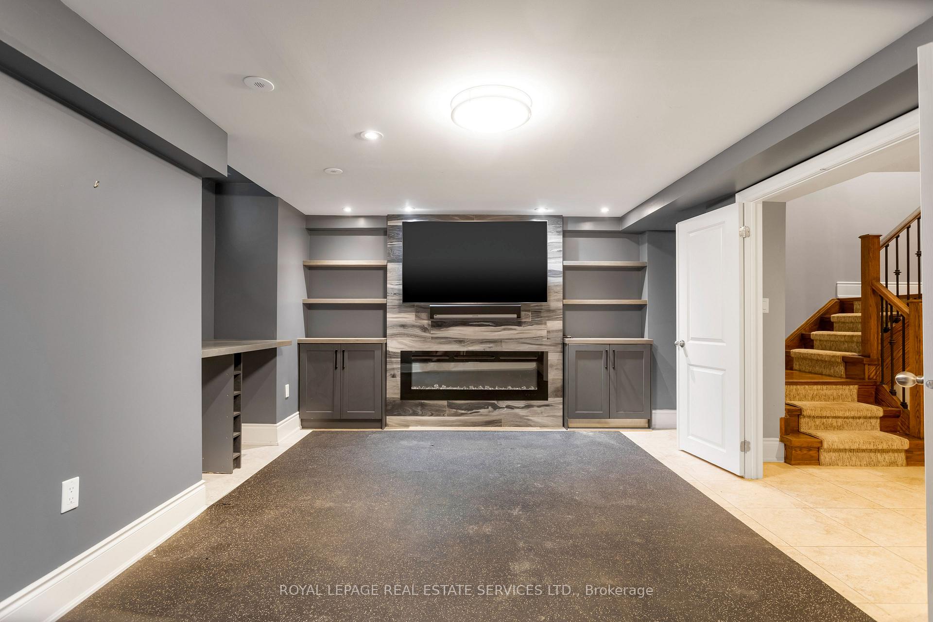 216 Rebecca Street
