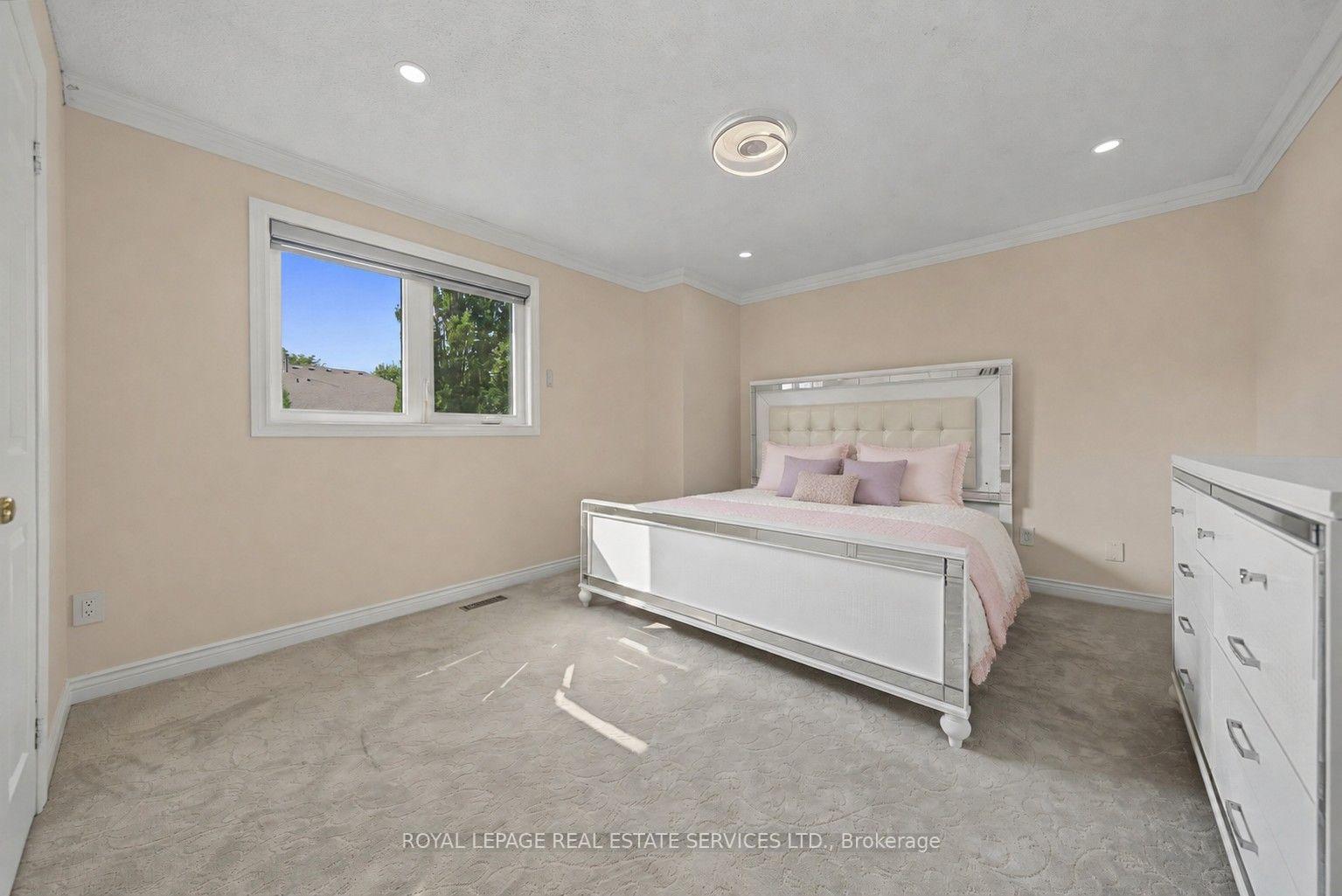 2143 Brays Lane