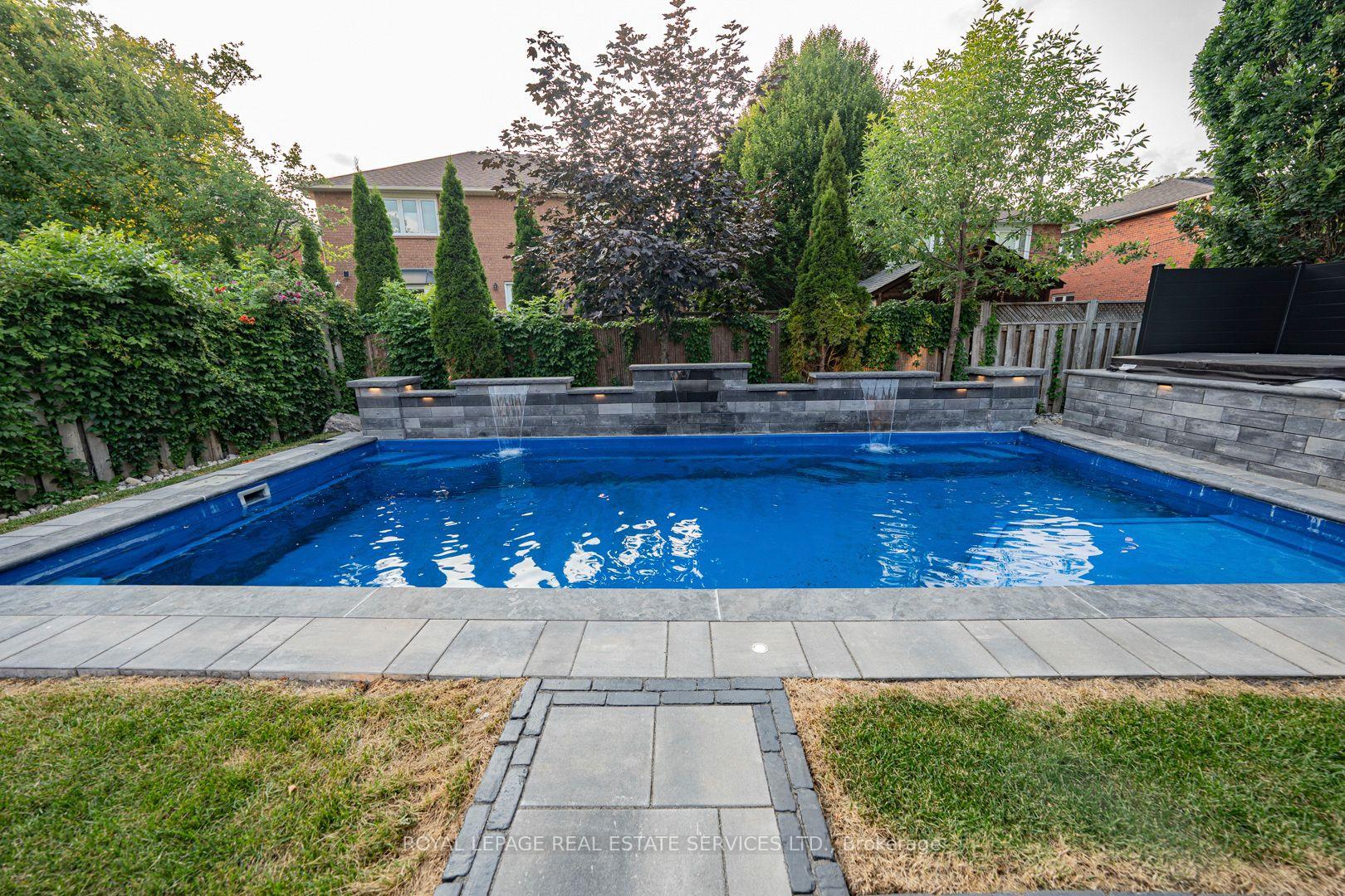2143 Brays Lane