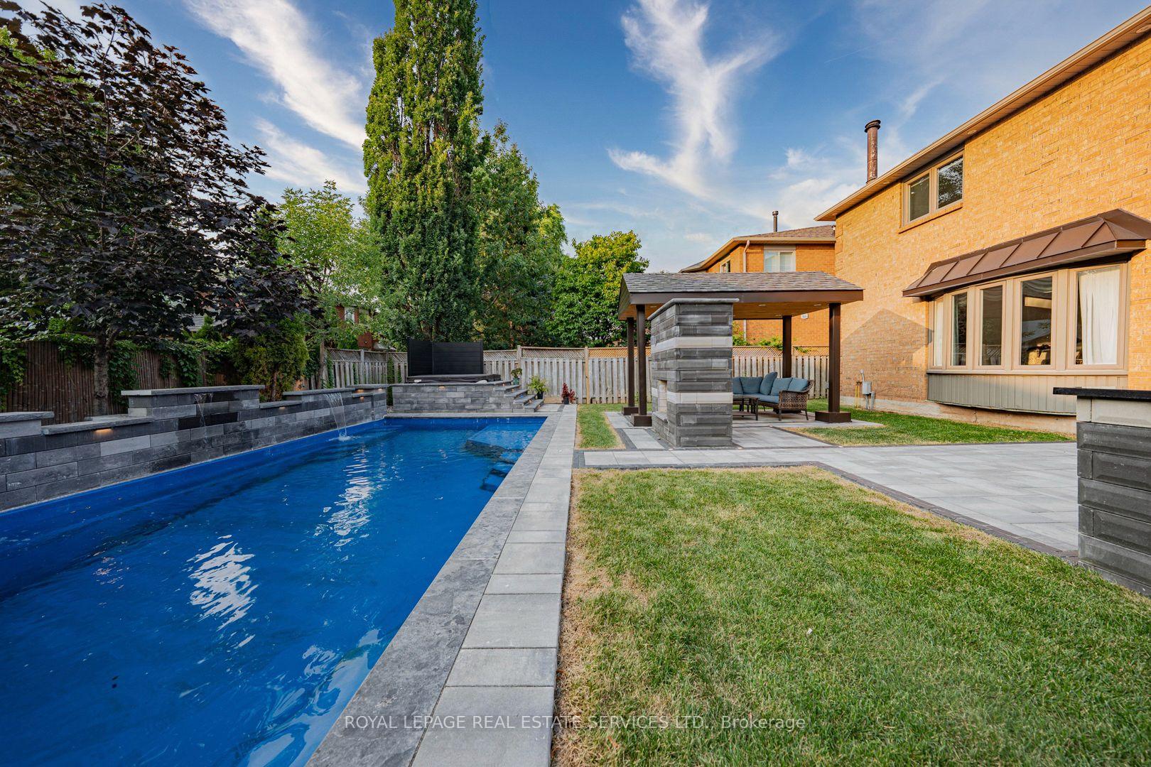 2143 Brays Lane