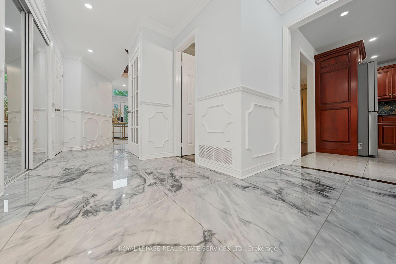 2143 Brays Lane