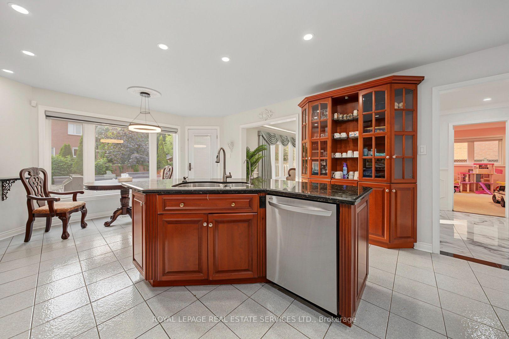 2143 Brays Lane