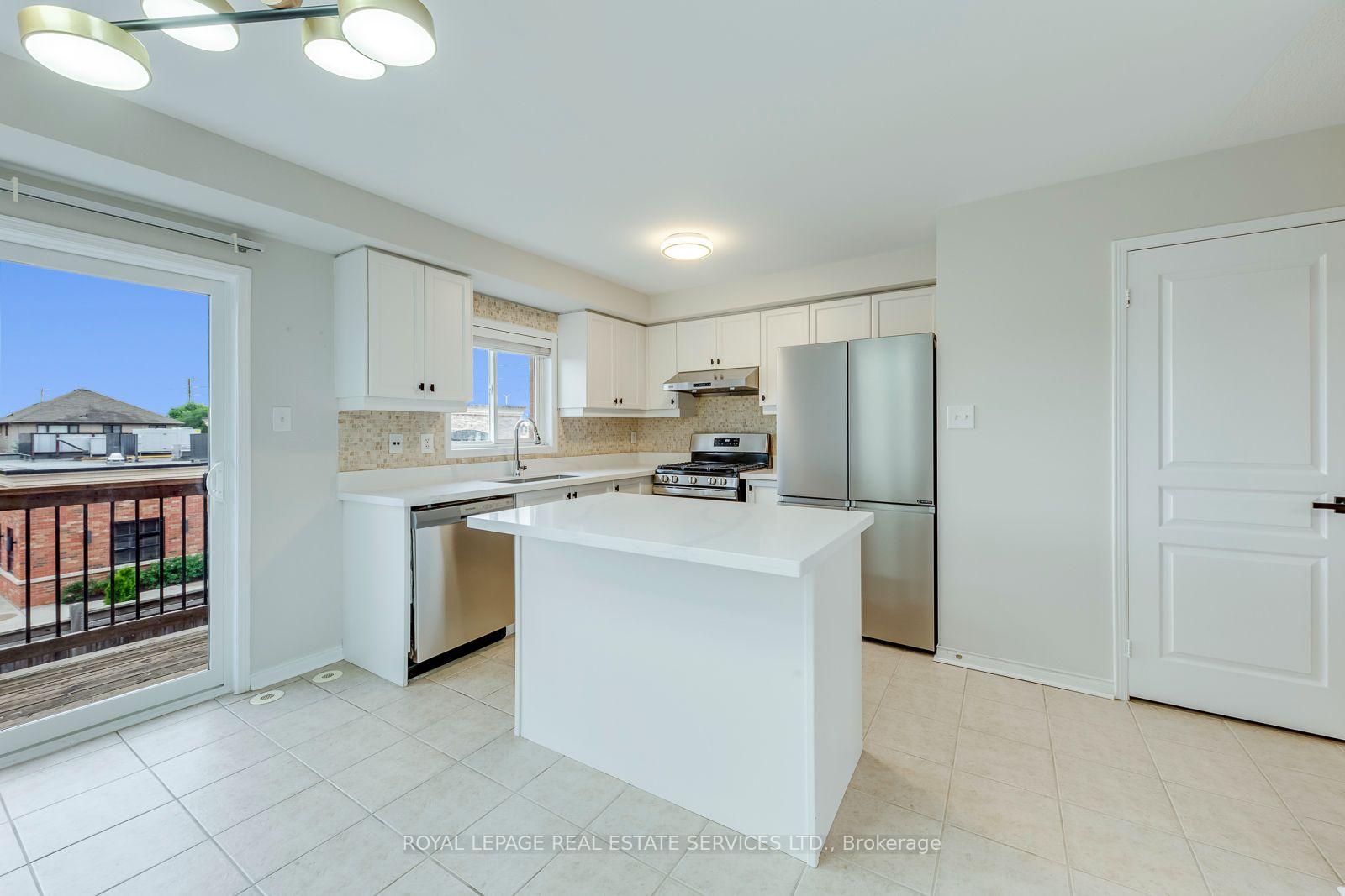 2418 Adamvale Crescent